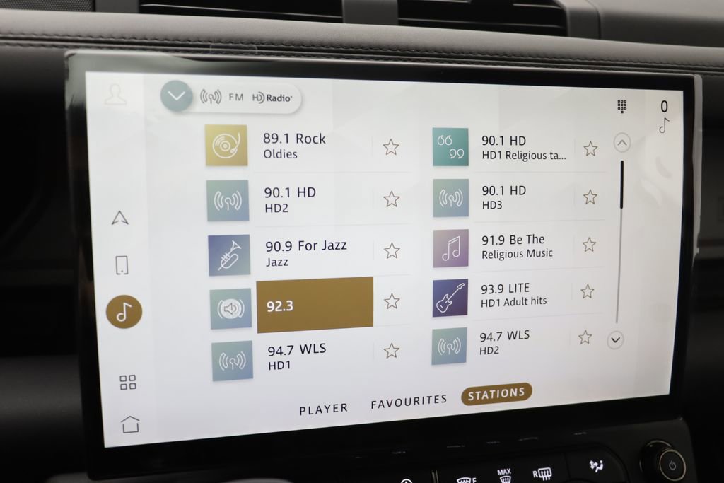 New 2026 Land Rover Defender 110 OCTA AWD/4WD image 10