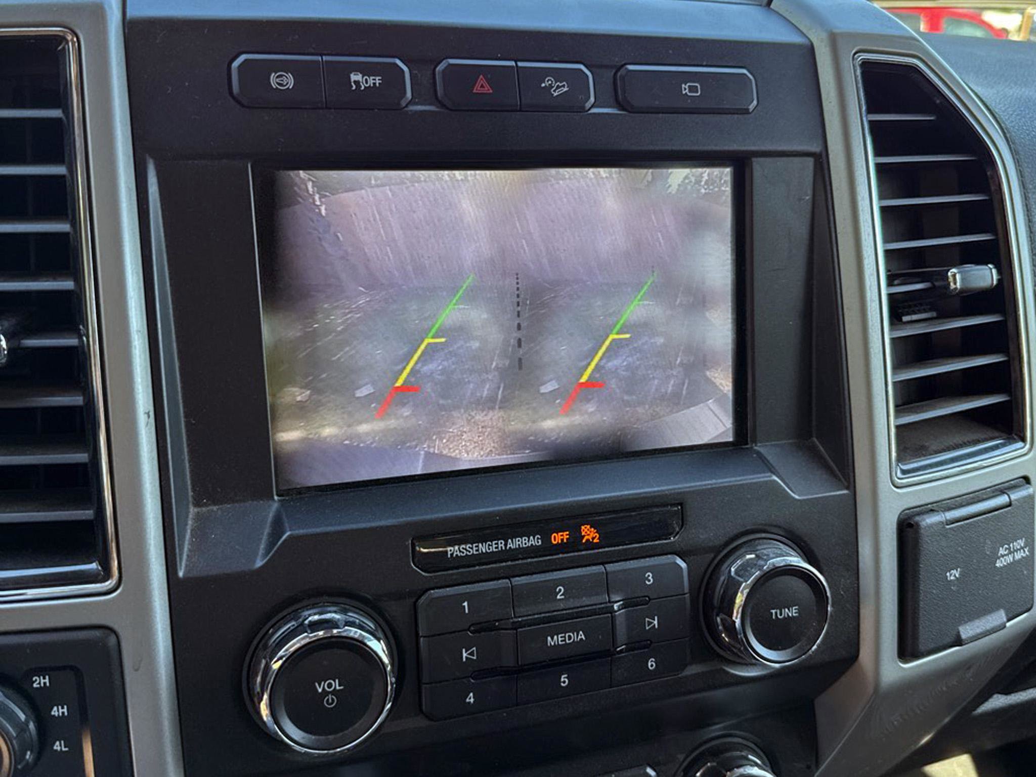 Used 2019 Ford F250 Lariat image 24