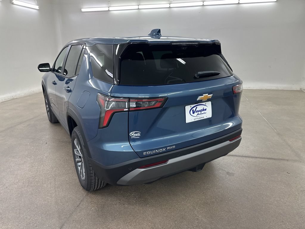 New 2026 Chevrolet Equinox LT w/ Convenience Package II AWD/4WD image 8