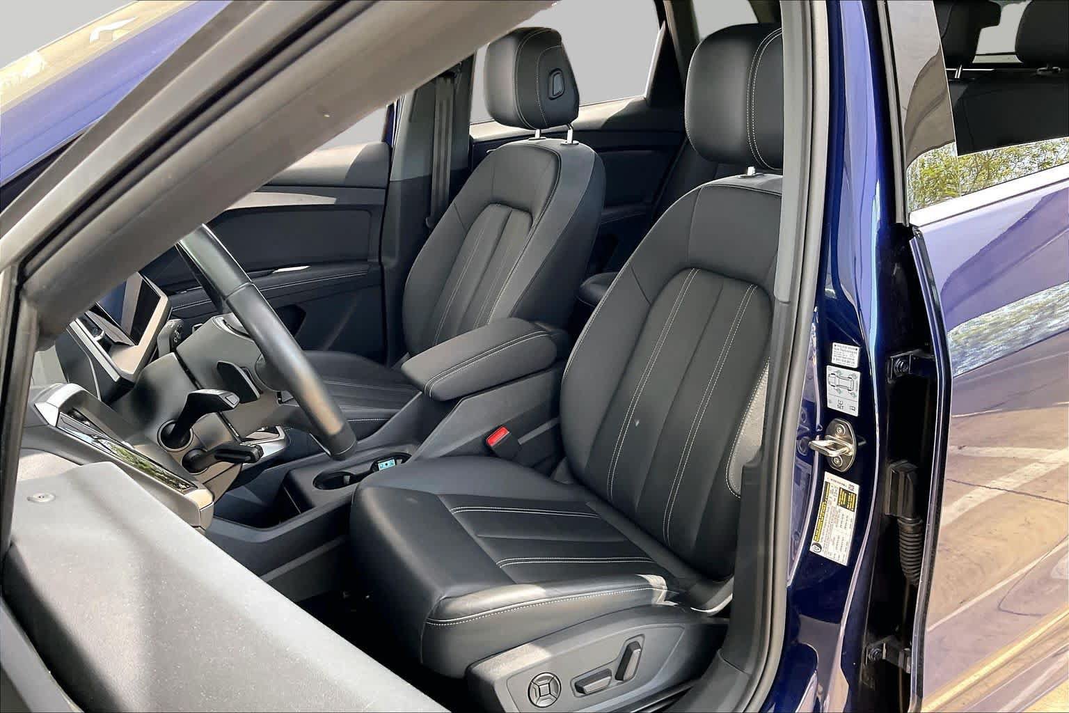 Used 2023 Audi Q4 e-tron Premium Plus w/ Premium Plus RWD image 7