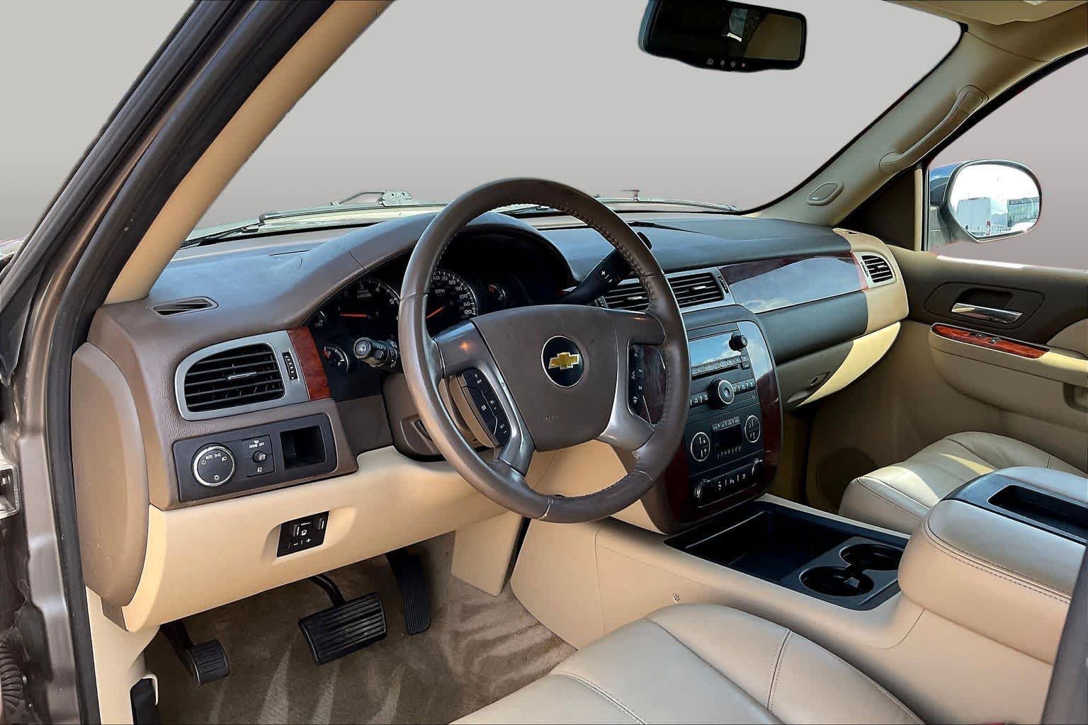 Used 2011 Chevrolet Tahoe LT w/ Texas Edition RWD image 12