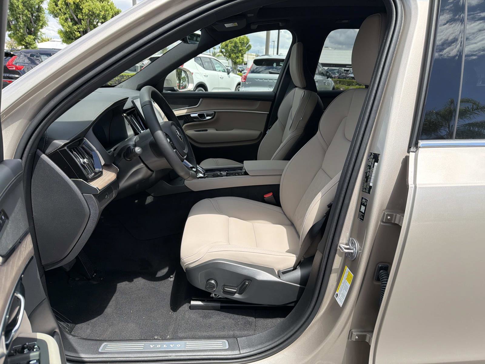 New 2026 Volvo XC90 B6 Plus AWD/4WD image 13