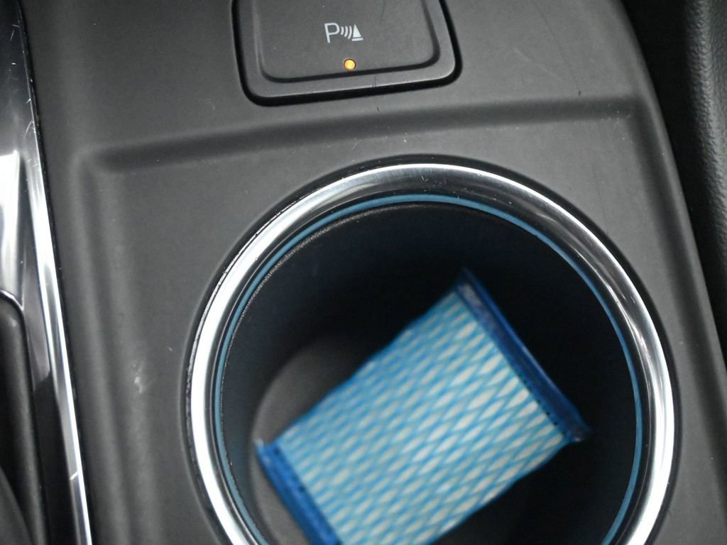 Used 2024 Chevrolet Equinox LT image 32