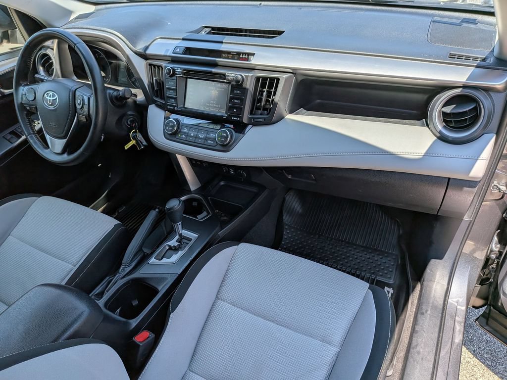 Used 2017 Toyota RAV4 XLE w/ Plus Special Value Package AWD/4WD image 31