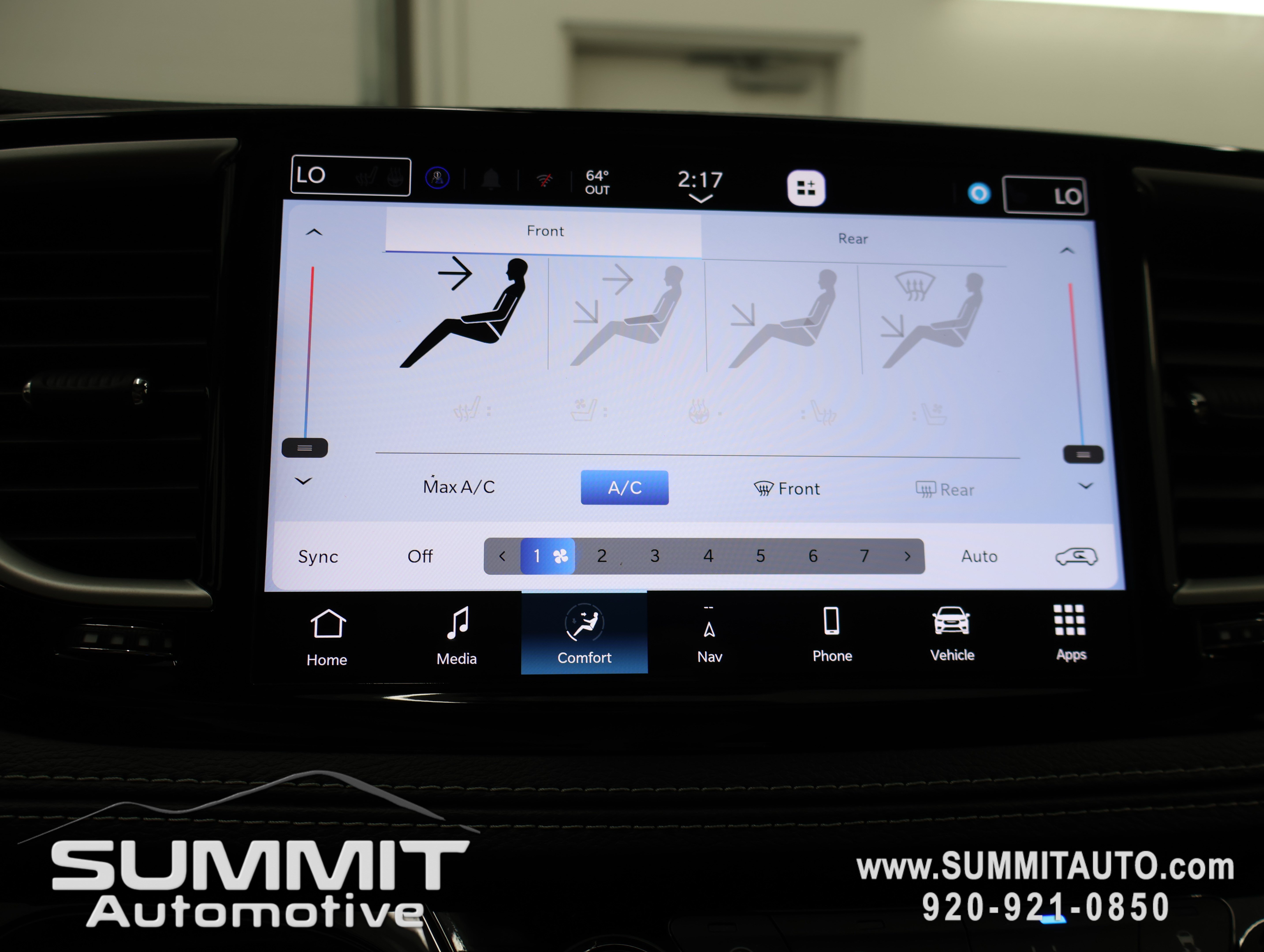 New 2027 Chrysler Pacifica Limited AWD/4WD image 57