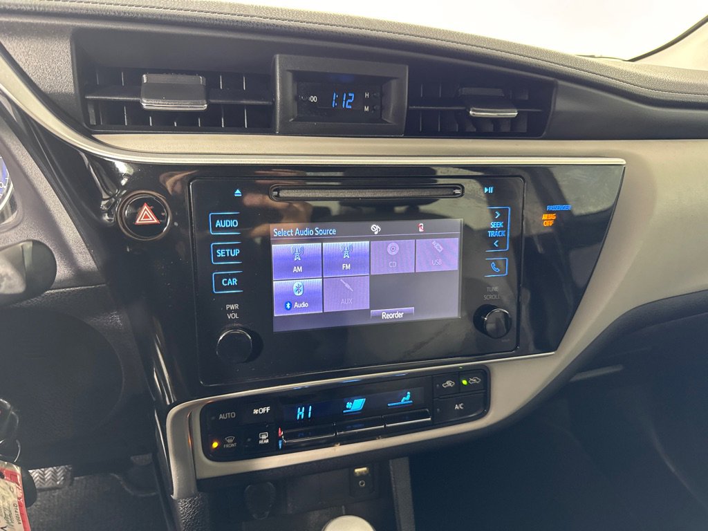 Used 2018 Toyota Corolla LE image 16