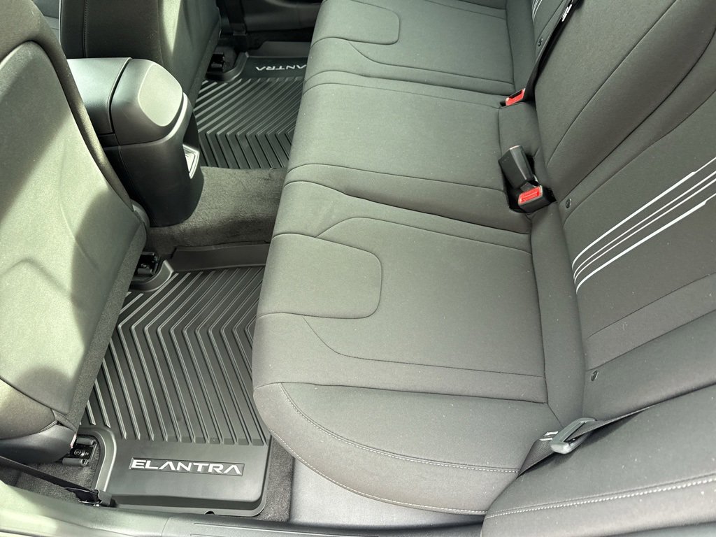 New 2026 Hyundai Elantra Sport image 14