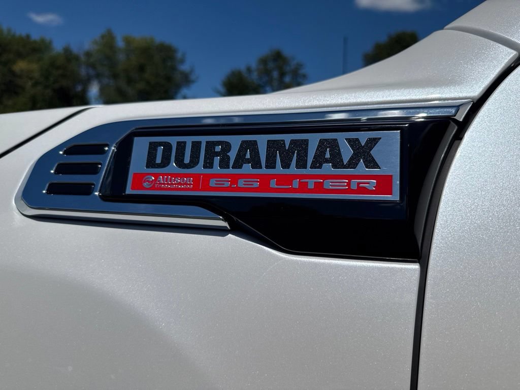 Used 2025 GMC Sierra 3500 Denali w/ Denali Reserve Package AWD/4WD image 16