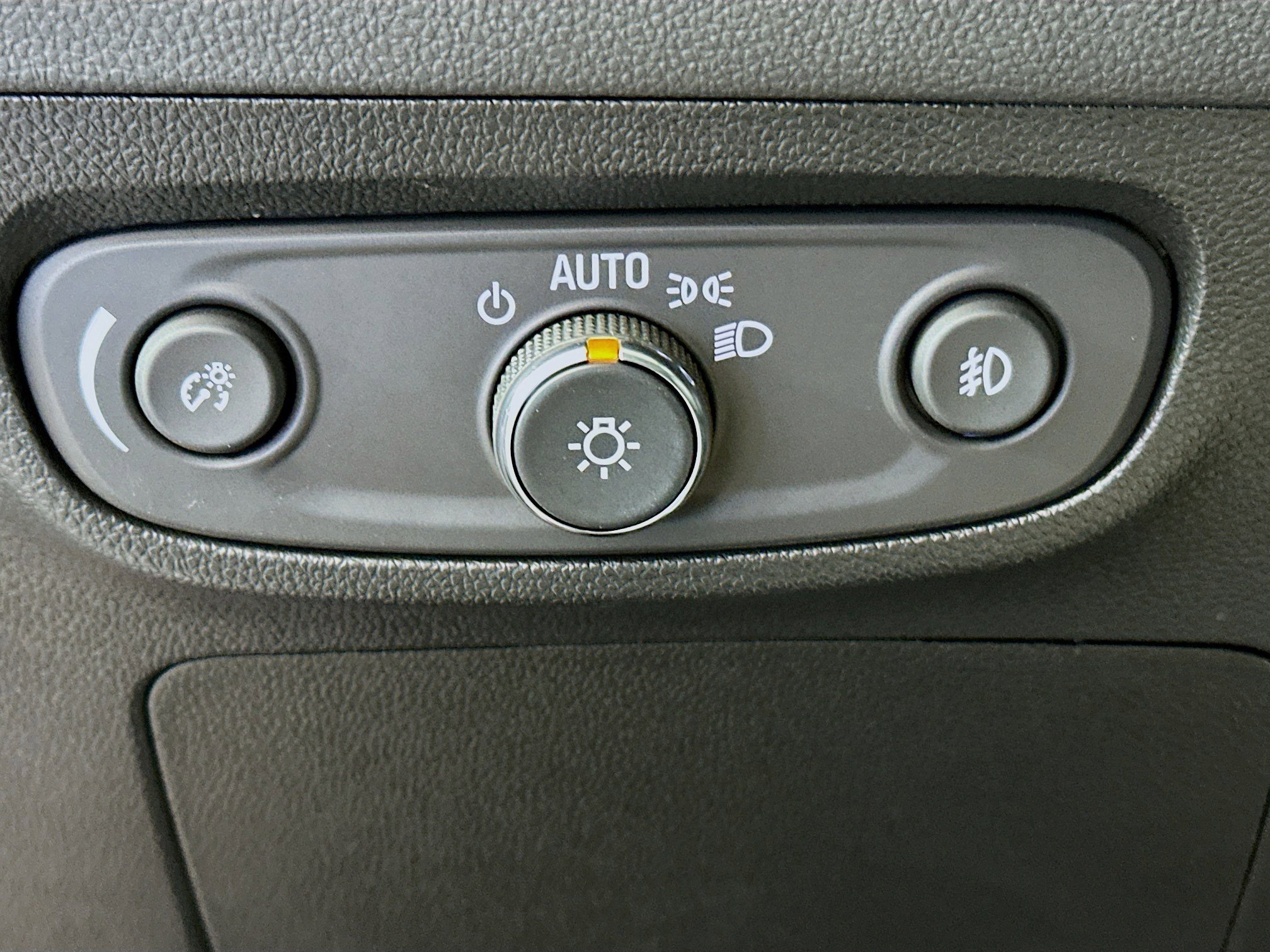 Used 2023 Buick Encore GX Select w/ Sport Touring Package image 17