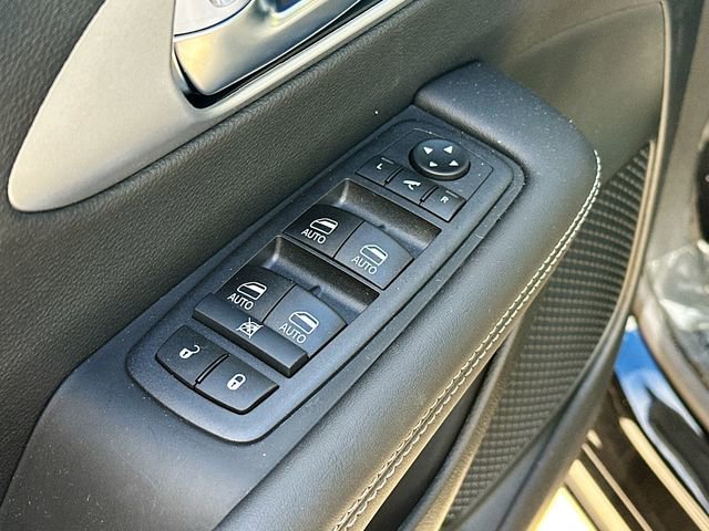 New 2026 Chrysler Pacifica Limited w/ S Appearance Package image 19