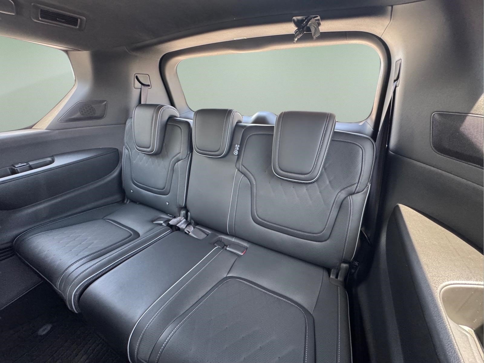 New 2026 INFINITI QX80 Autograph w/ Premium Cargo Package AWD/4WD image 14