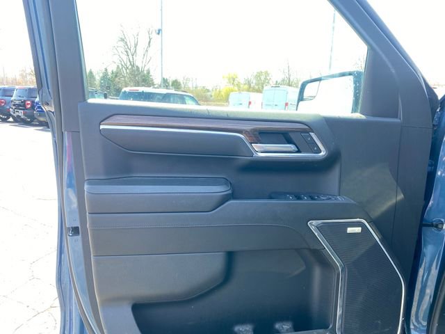 Used 2024 Chevrolet Silverado 1500 LT Trail Boss w/ Convenience Package II AWD/4WD image 14