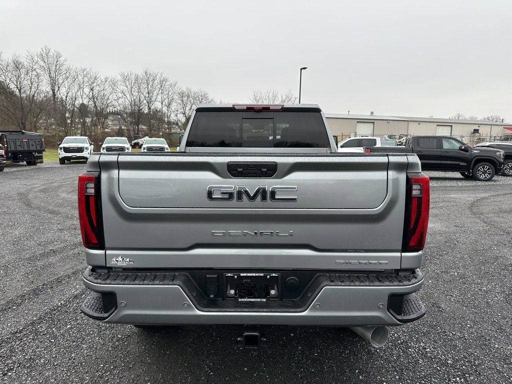 Used 2025 GMC Sierra 3500 Denali Ultimate image 4