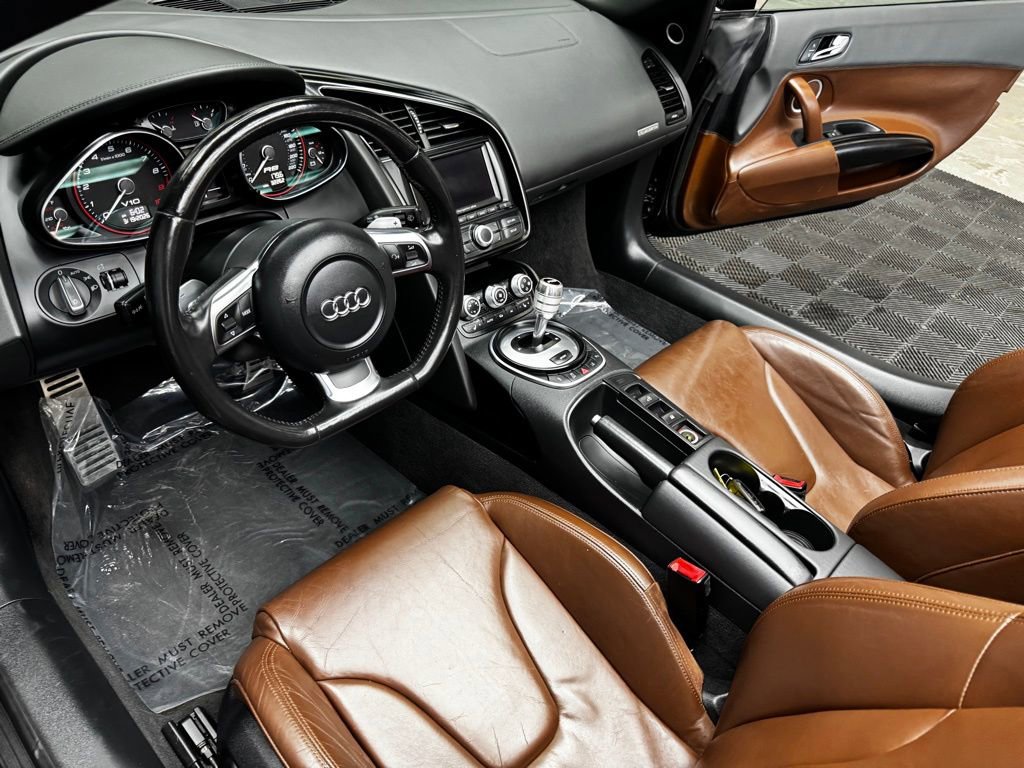 Used 2011 Audi R8 V10 image 33