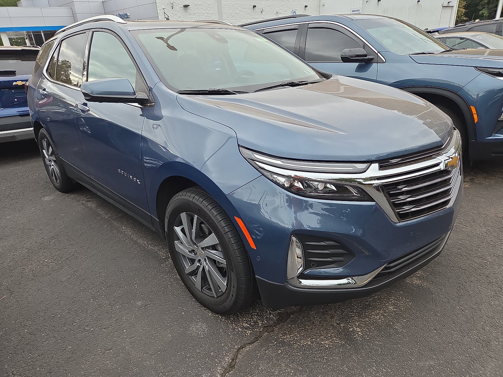 Used 2024 Chevrolet Equinox Premier