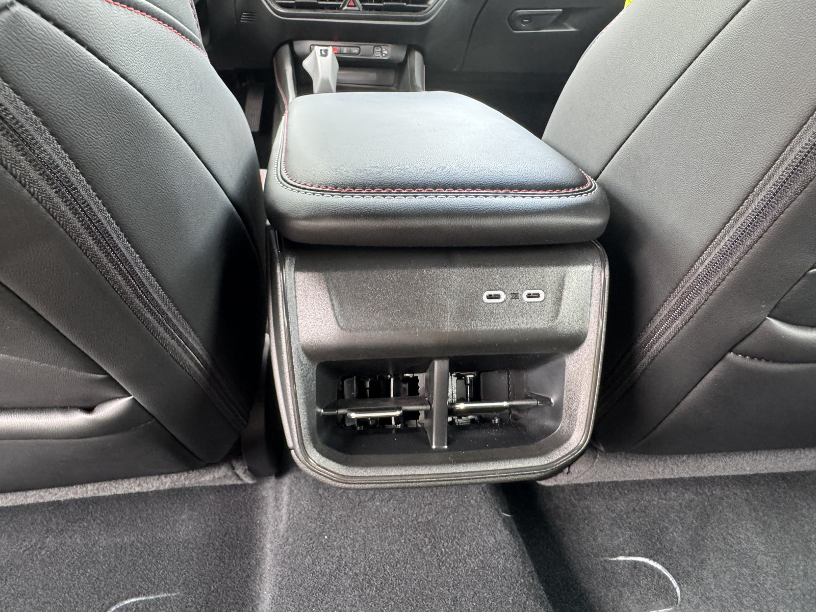 Used 2026 Dodge Charger Scat Pack w/ Blacktop Package AWD/4WD image 24