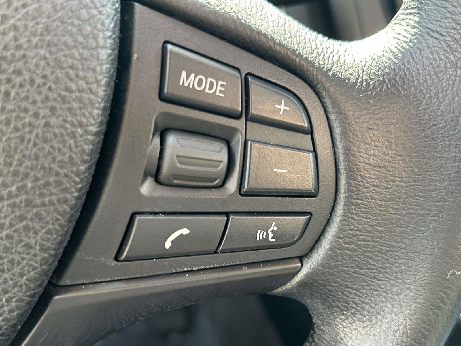 Used 2015 BMW 320i xDrive Sedan image 22