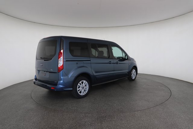 Used 2020 Ford Transit Connect XLT image 18