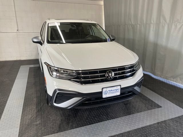 Certified 2024 Volkswagen Tiguan Wolfsburg Edition AWD/4WD image 2