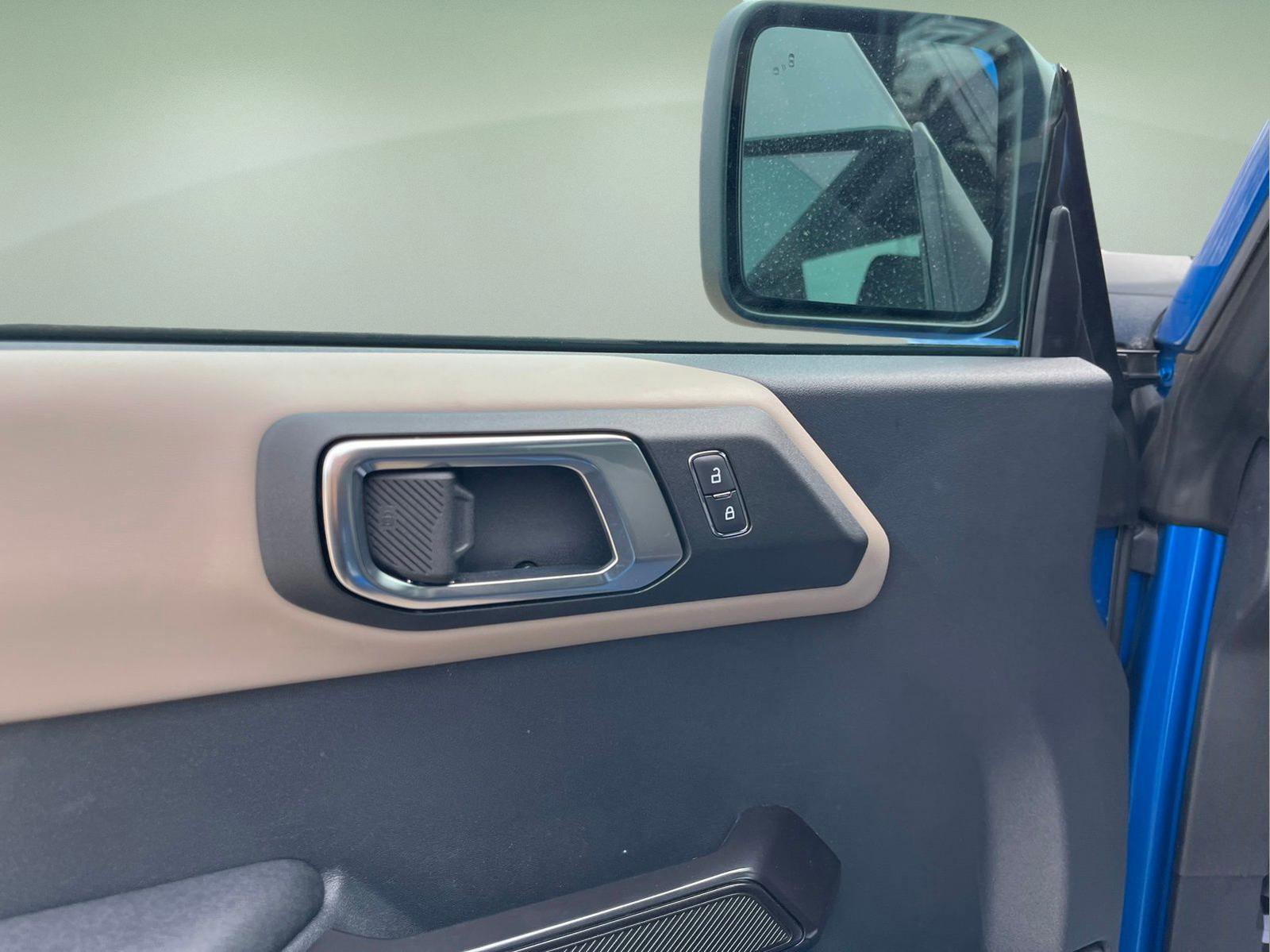 Used 2024 Ford Bronco Wildtrak image 10