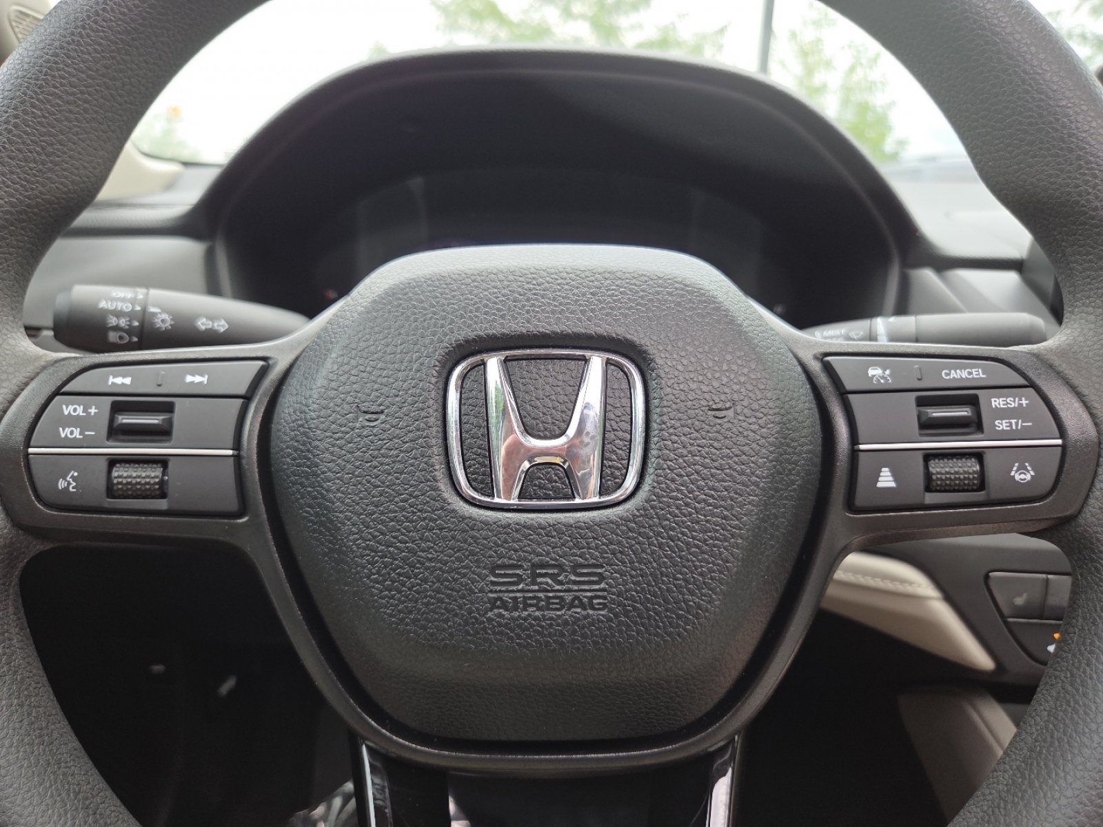 Used 2025 Honda Accord SE image 29