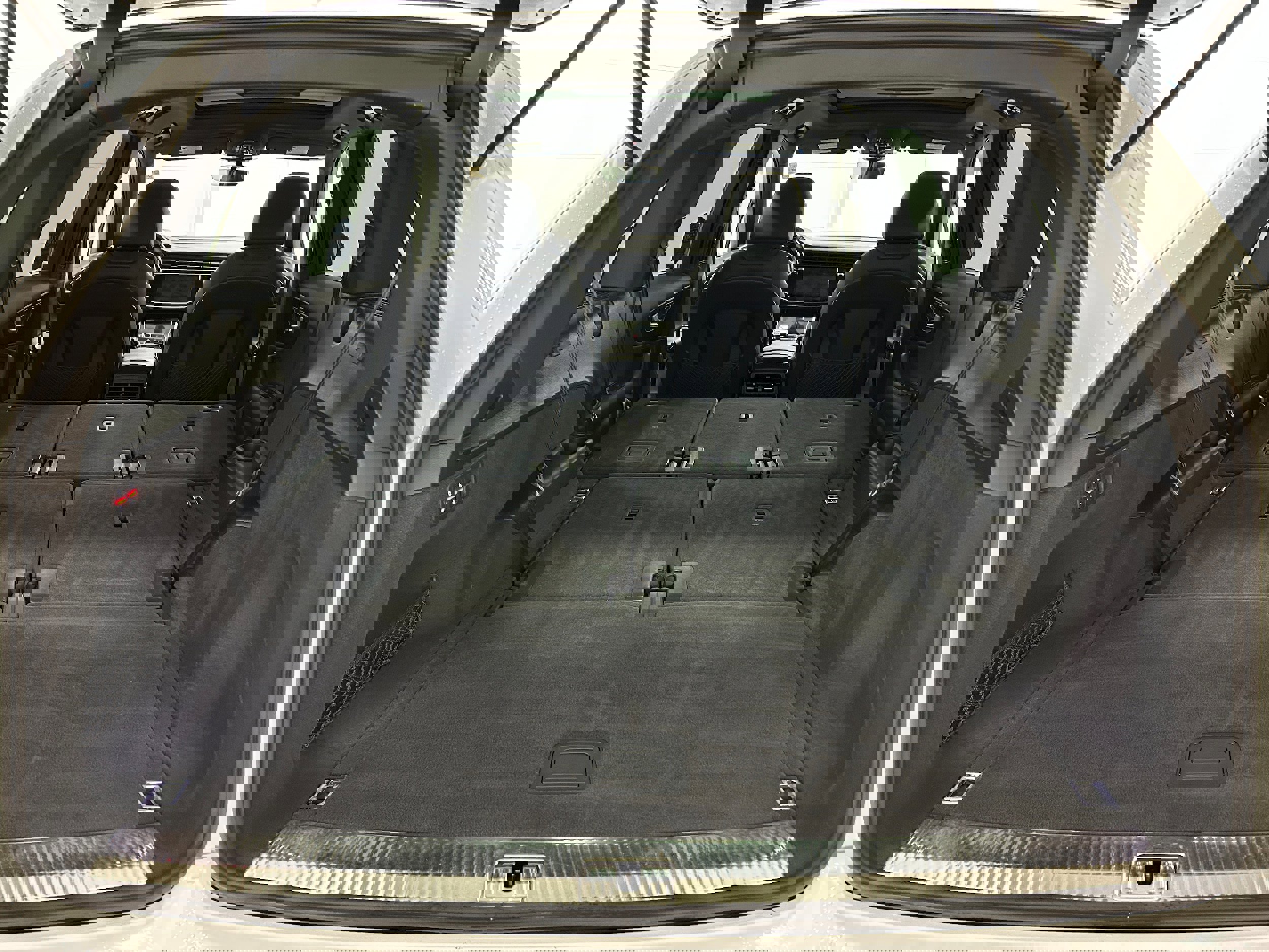 Used 2020 Audi Q7 3.0T Premium image 37