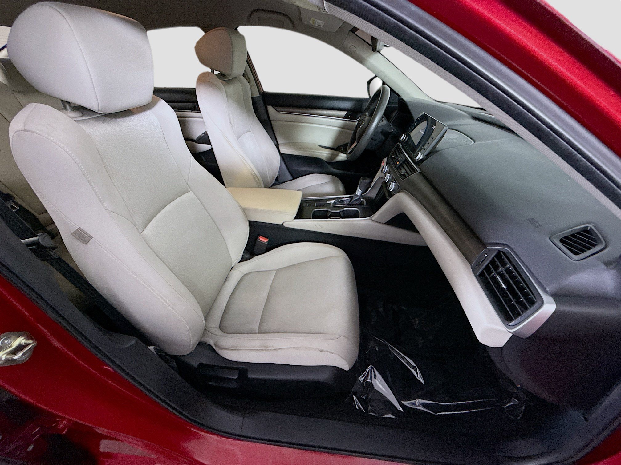 Used 2018 Honda Accord LX image 29