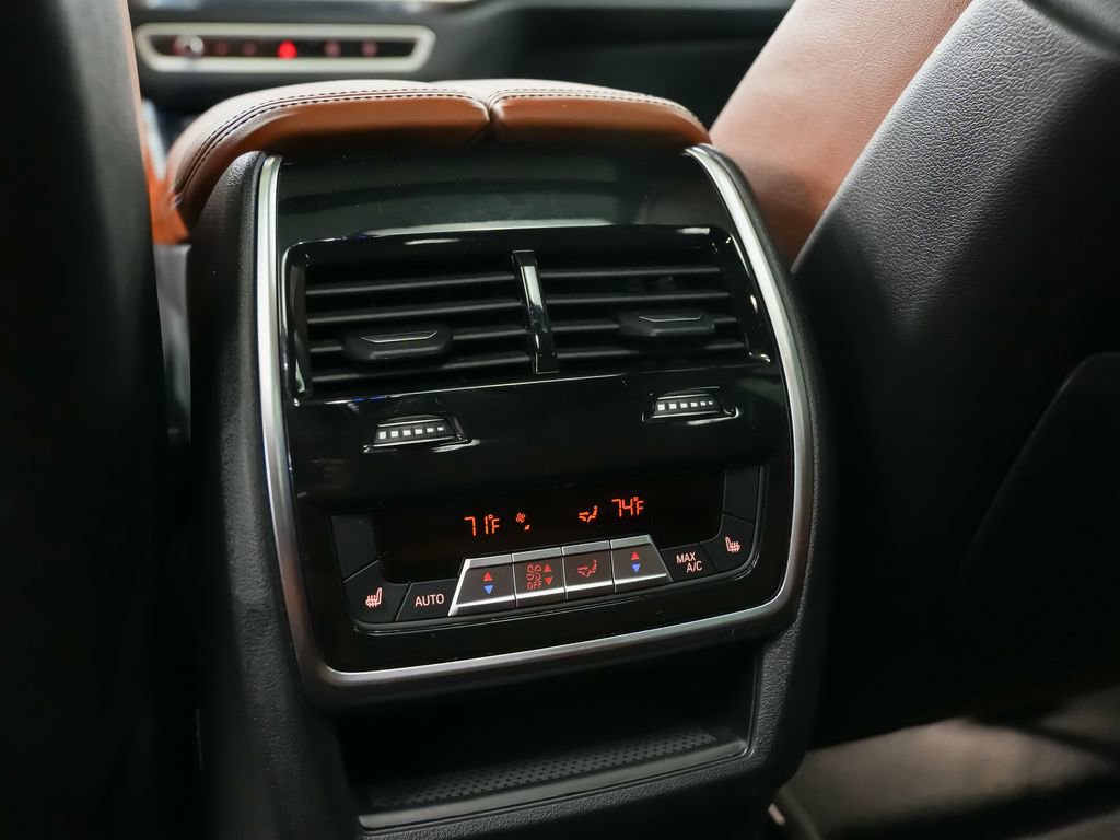 Used 2024 BMW X6 xDrive40i w/ Premium Package image 19