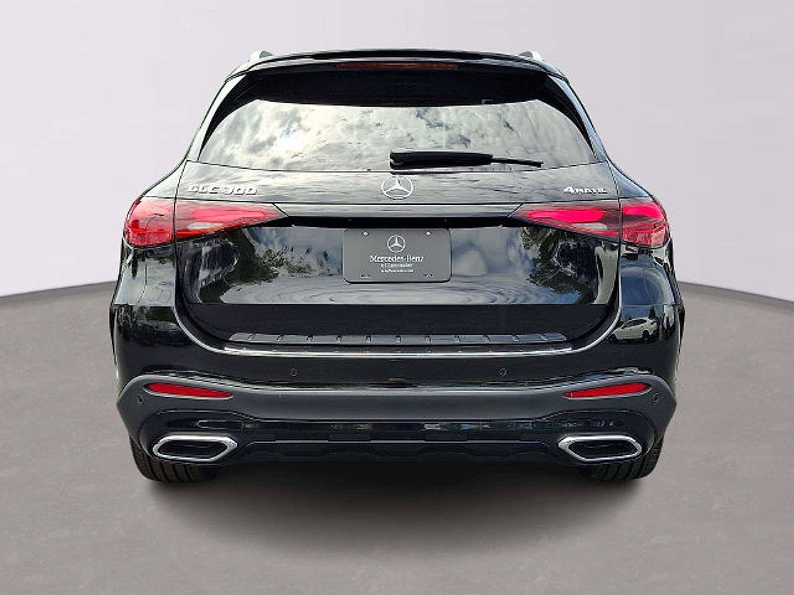 Used 2026 Mercedes-Benz GLC 300 4MATIC image 5