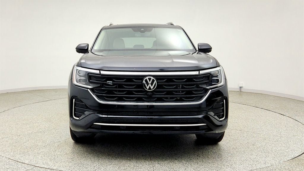 Used 2024 Volkswagen Atlas SEL Premium R-Line AWD/4WD image 2