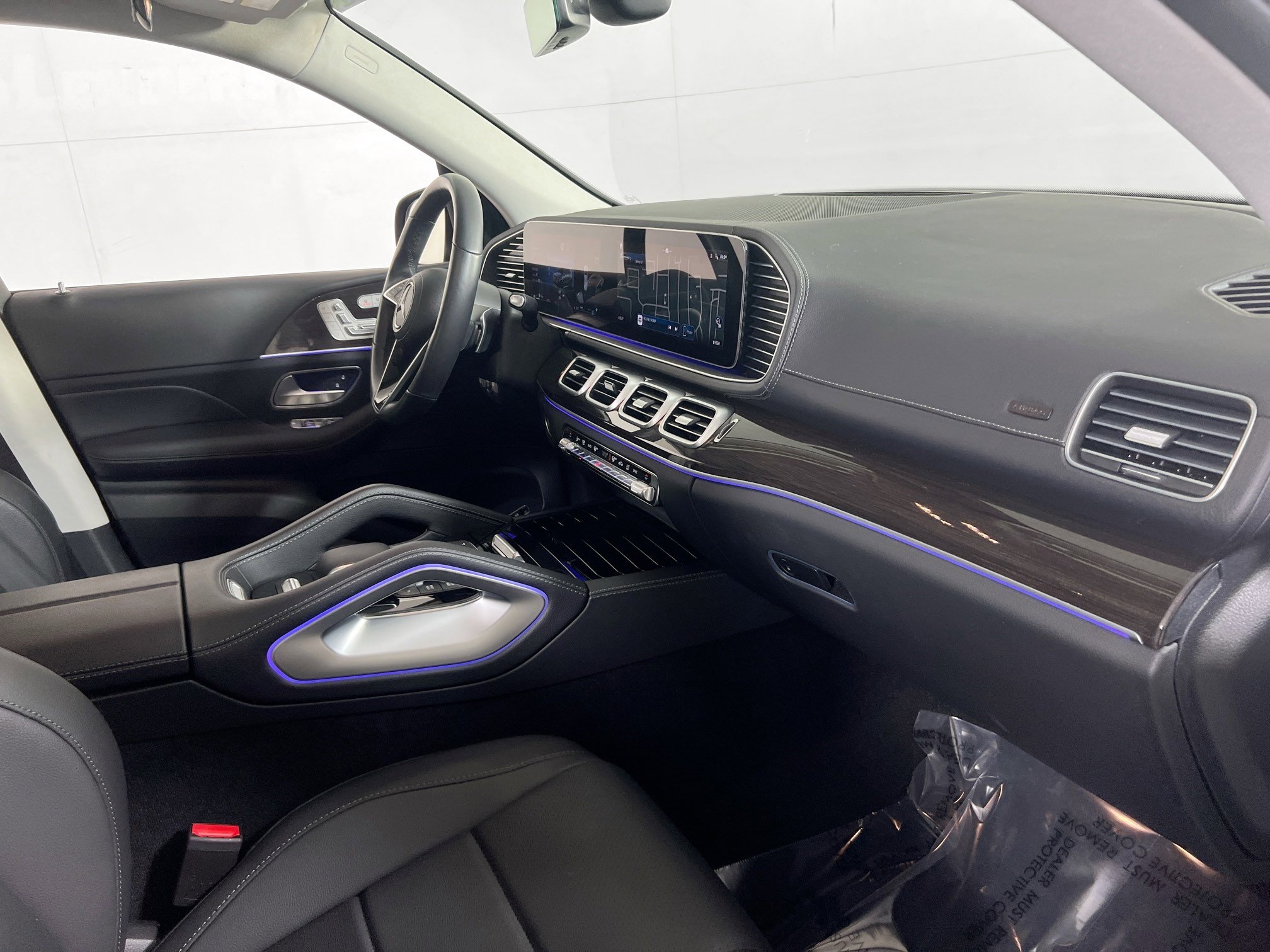Used 2024 Mercedes-Benz GLS 450 4MATIC image 32