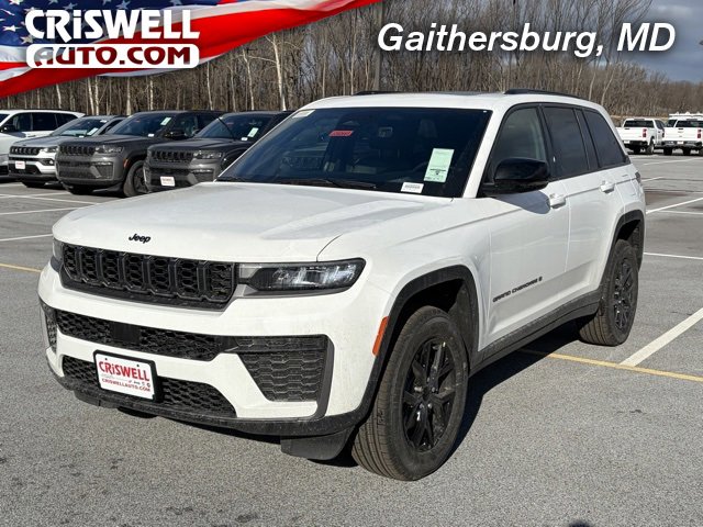 New 2026 Jeep Grand Cherokee Laredo image 1