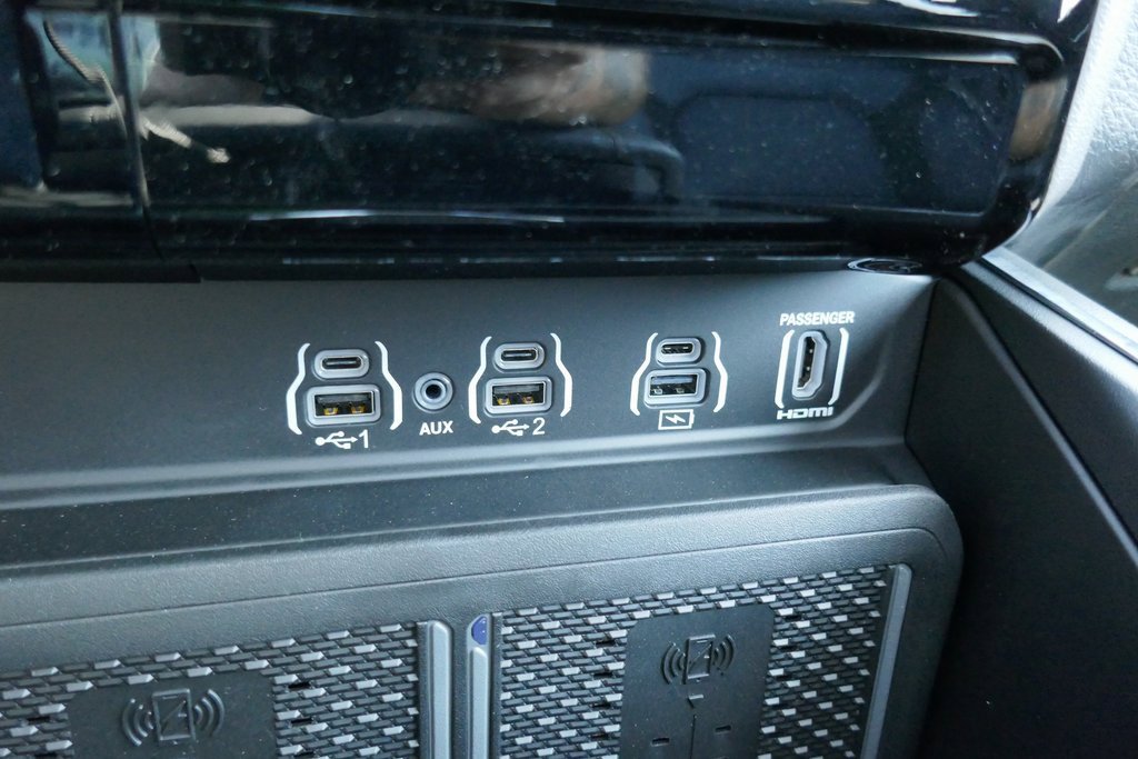 New 2026 RAM 1500 Laramie w/ Night Edition image 24