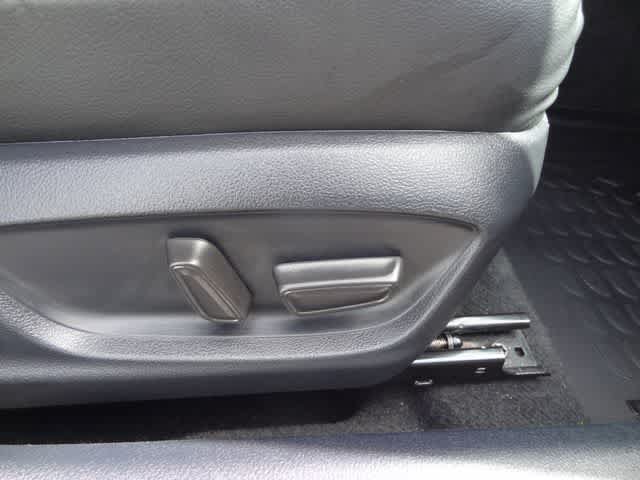 Used 2024 Toyota Camry XSE FWD image 13