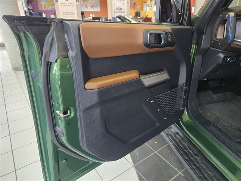 Used 2022 Ford Bronco Outer Banks image 7