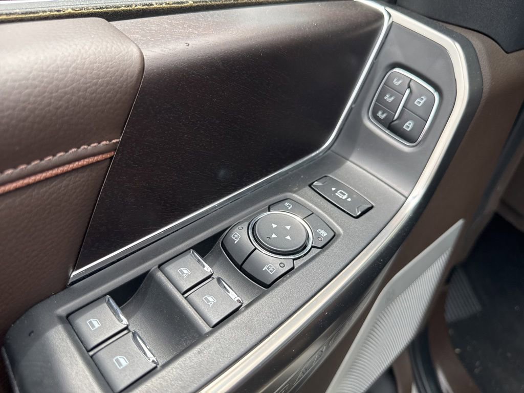 Used 2026 Ford F250 King Ranch w/ Chrome Package AWD/4WD image 13