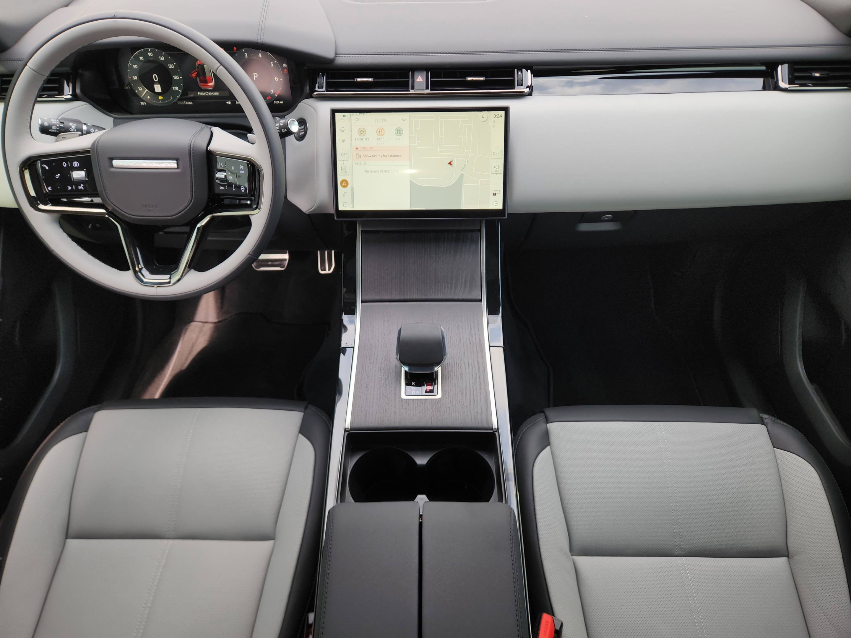 New 2026 Land Rover Range Rover Velar Dynamic SE AWD/4WD image 23
