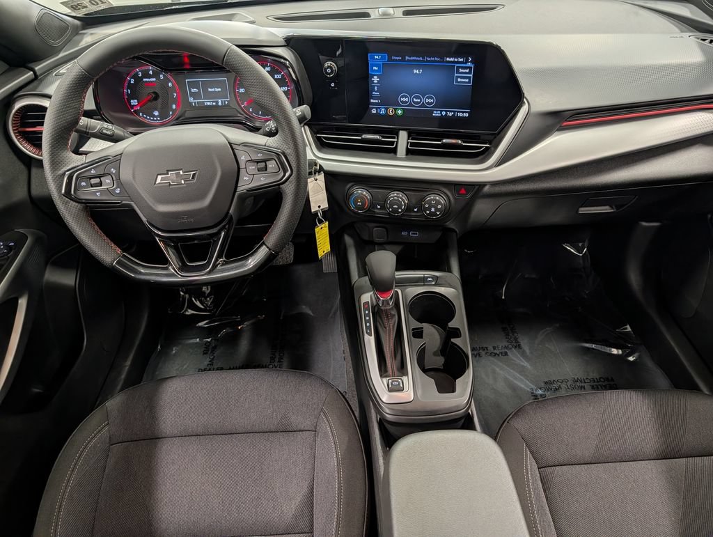 Used 2025 Chevrolet Trax RS w/ Driver Confidence Package FWD image 26