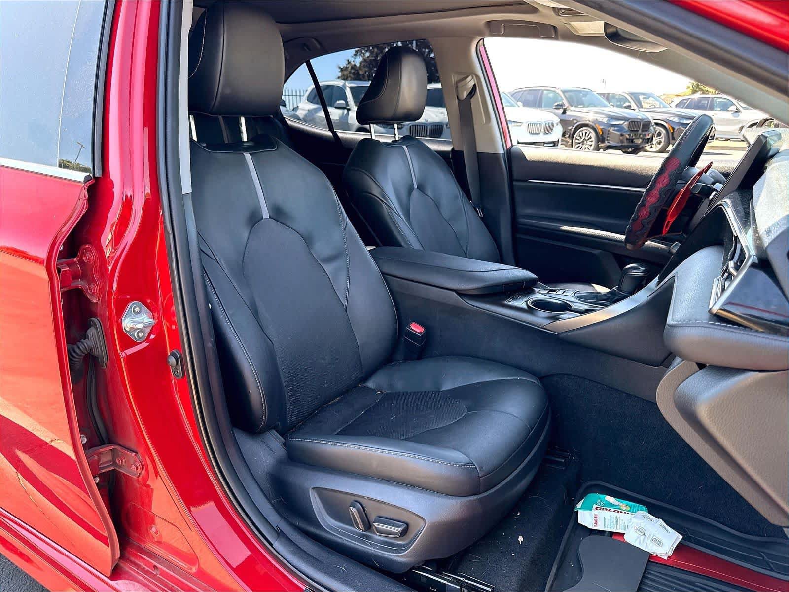 Used 2022 Toyota Camry XSE FWD image 29