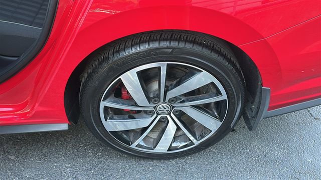 Used 2019 Volkswagen Jetta GLI FWD image 34