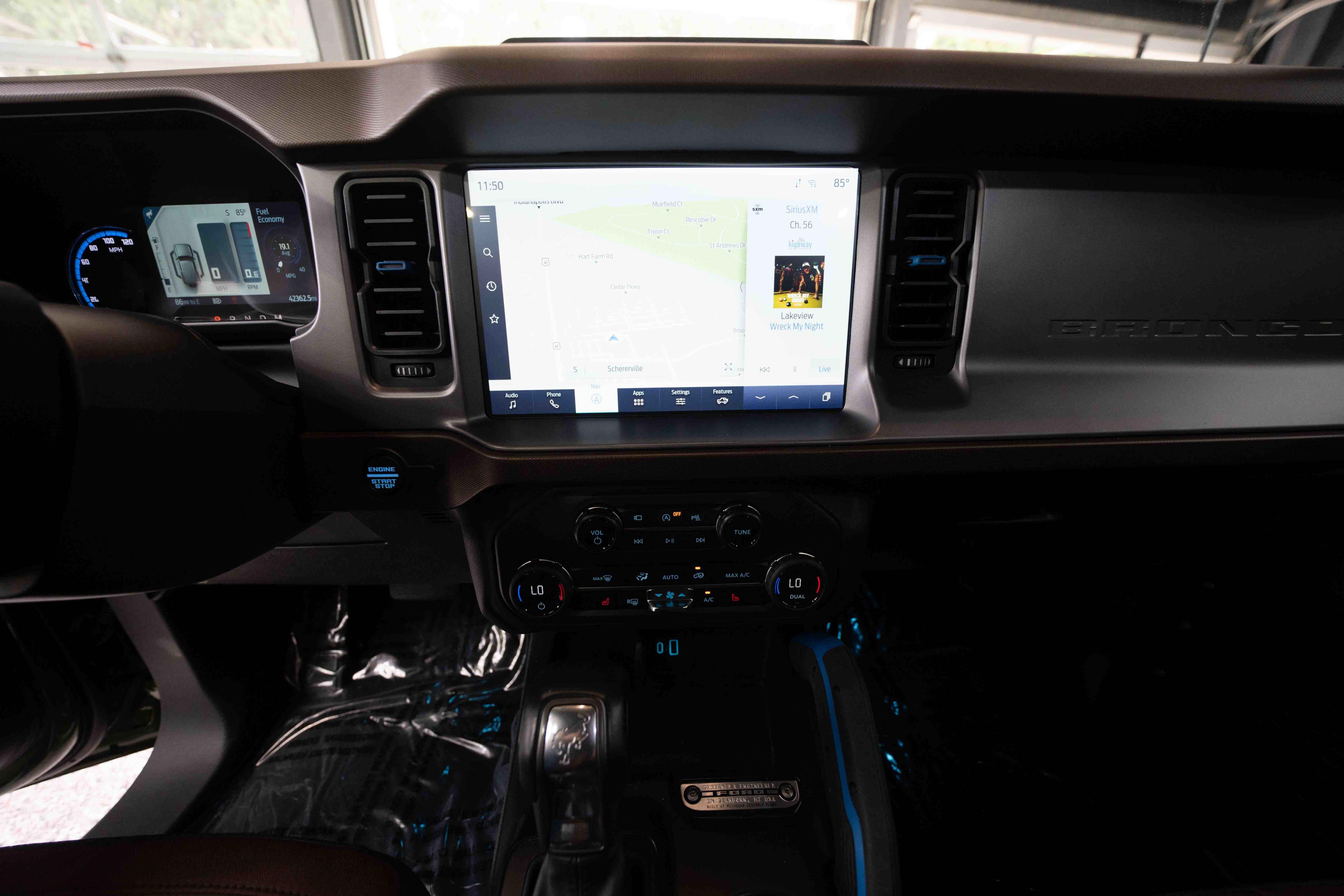 Used 2023 Ford Bronco Outer Banks AWD/4WD image 15