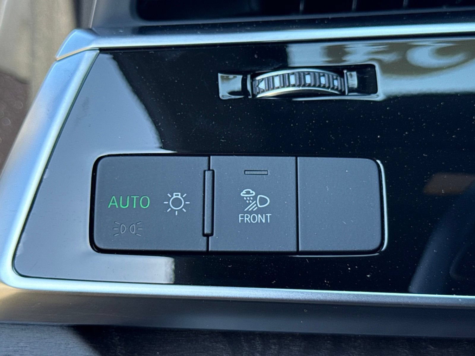Used 2023 Audi Q8 Premium Plus w/ Premium Plus Package AWD/4WD image 29