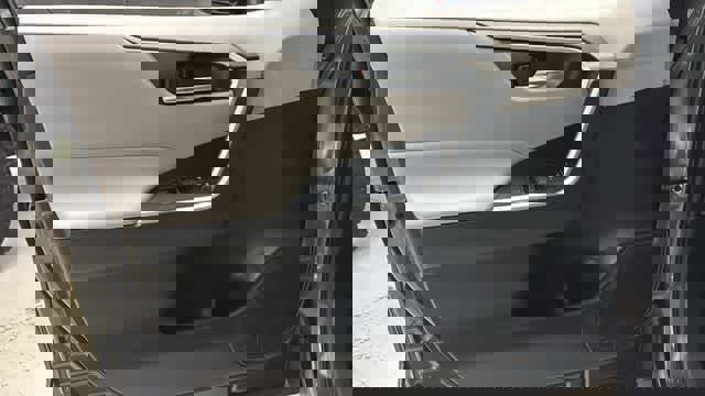 Used 2022 Toyota RAV4 XLE w/ Convenience Package image 13