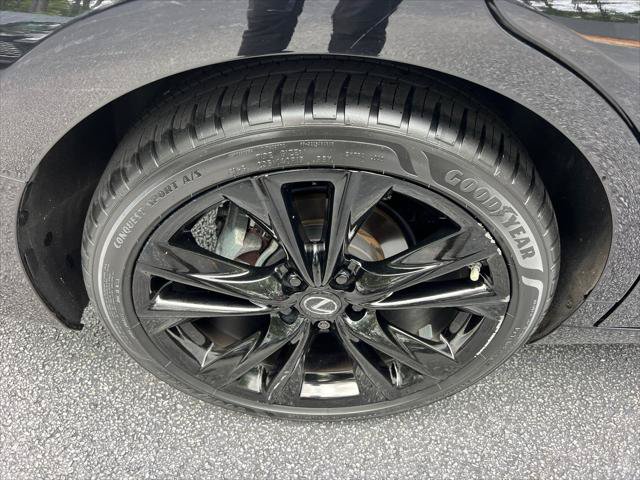 Certified 2024 Lexus ES 300h F Sport w/ Accessory Package (Z2) FWD image 17