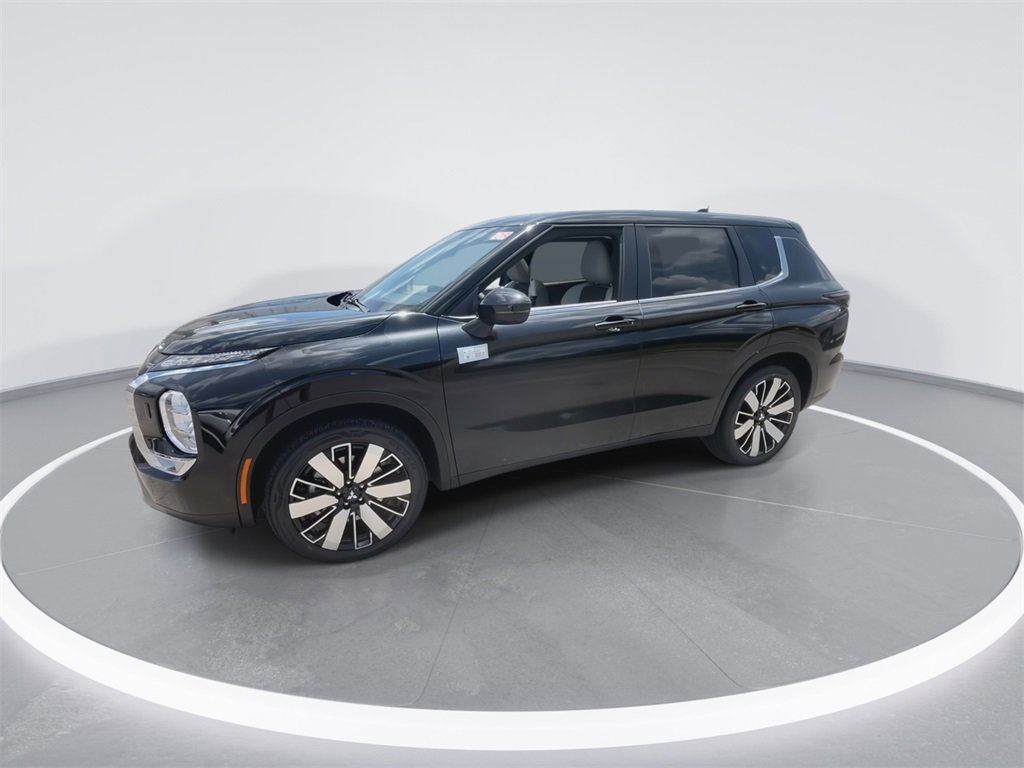 New 2025 Mitsubishi Outlander SE image 4