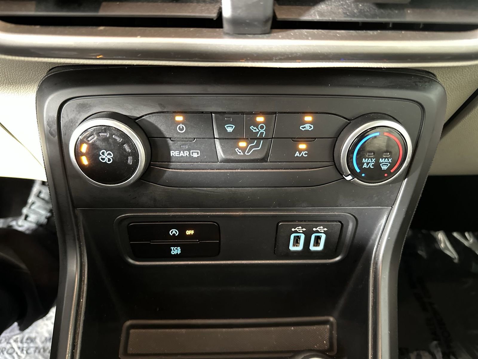 Used 2021 Ford EcoSport S image 23