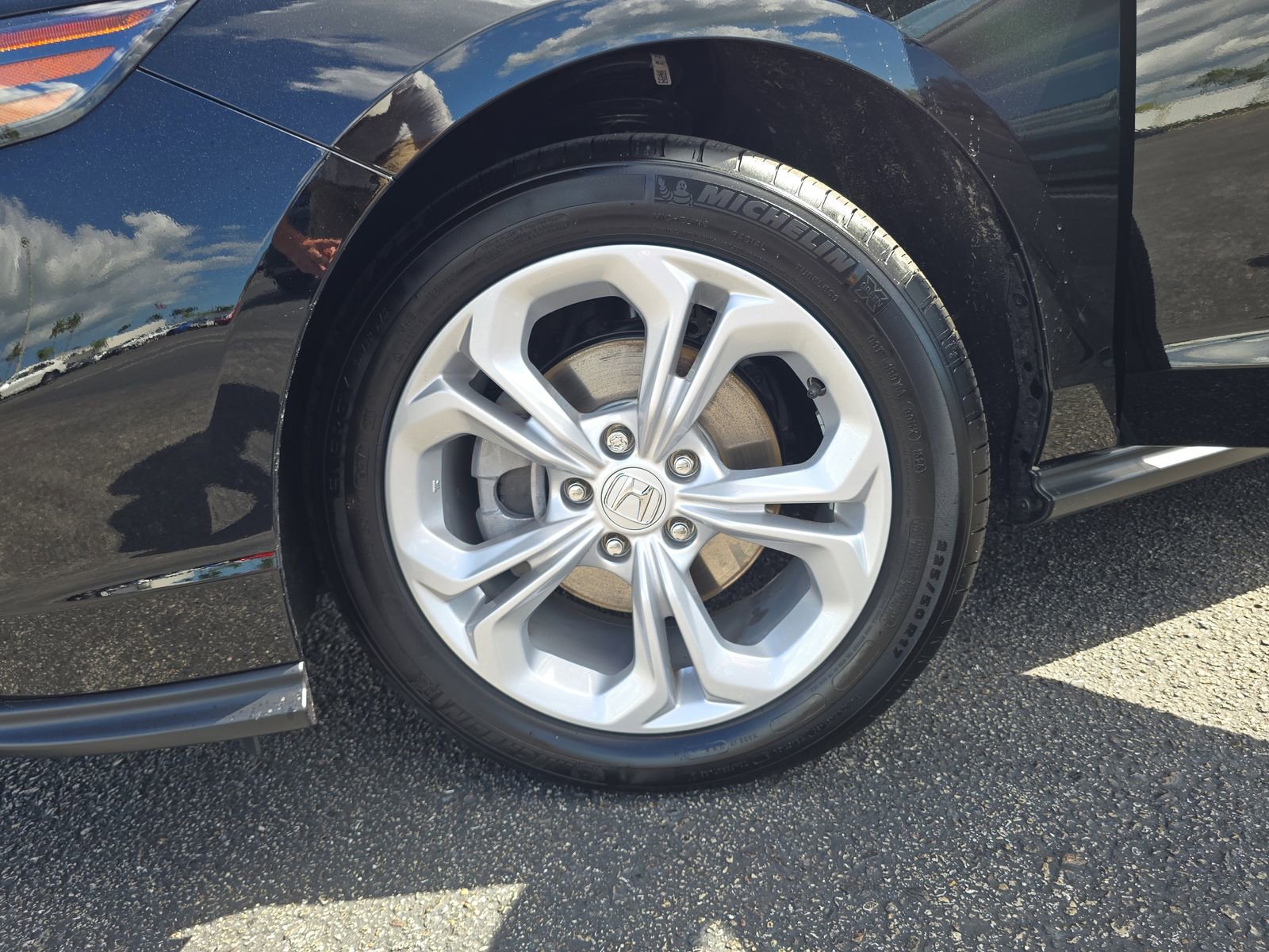 Certified 2025 Honda Accord LX image 26