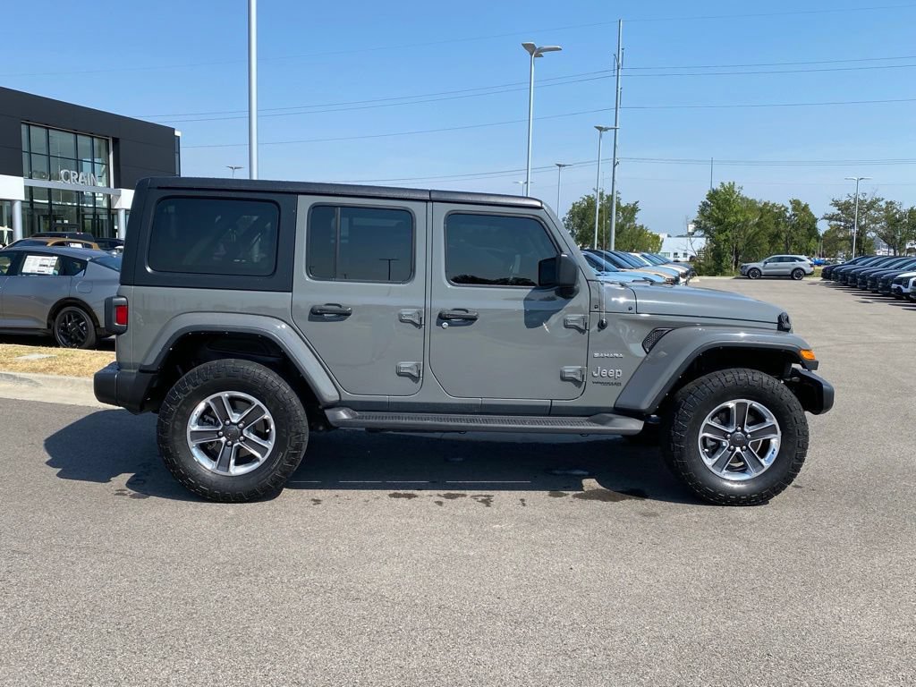 Used 2022 Jeep Wrangler Unlimited Sahara AWD/4WD image 8