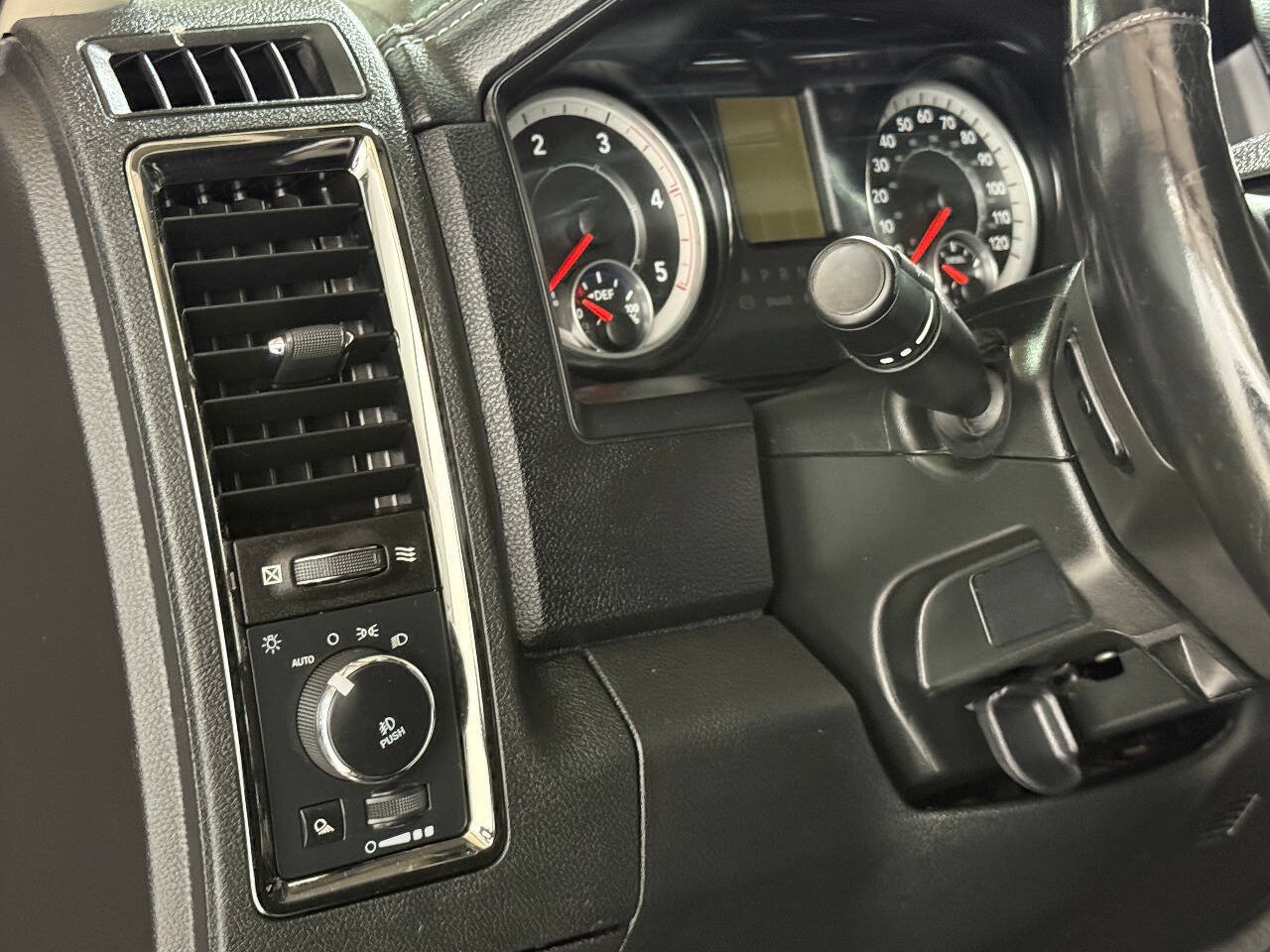 Used 2018 RAM 2500 Lone Star w/ Sport Appearance Group AWD/4WD image 59