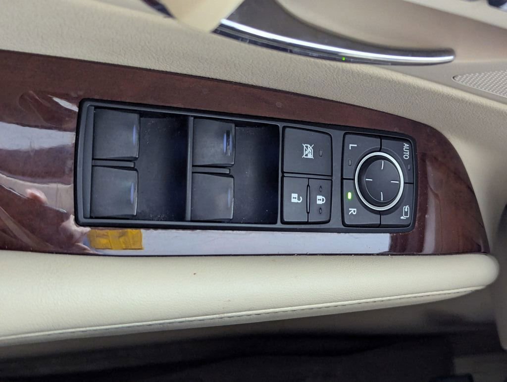 Used 2013 Lexus RX 350 AWD w/ Navigation Pkg image 40